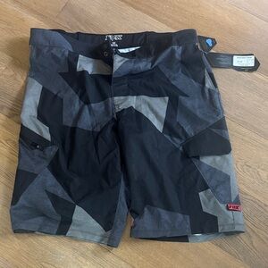 Fox Black & Gray Geometric Bike Shorts